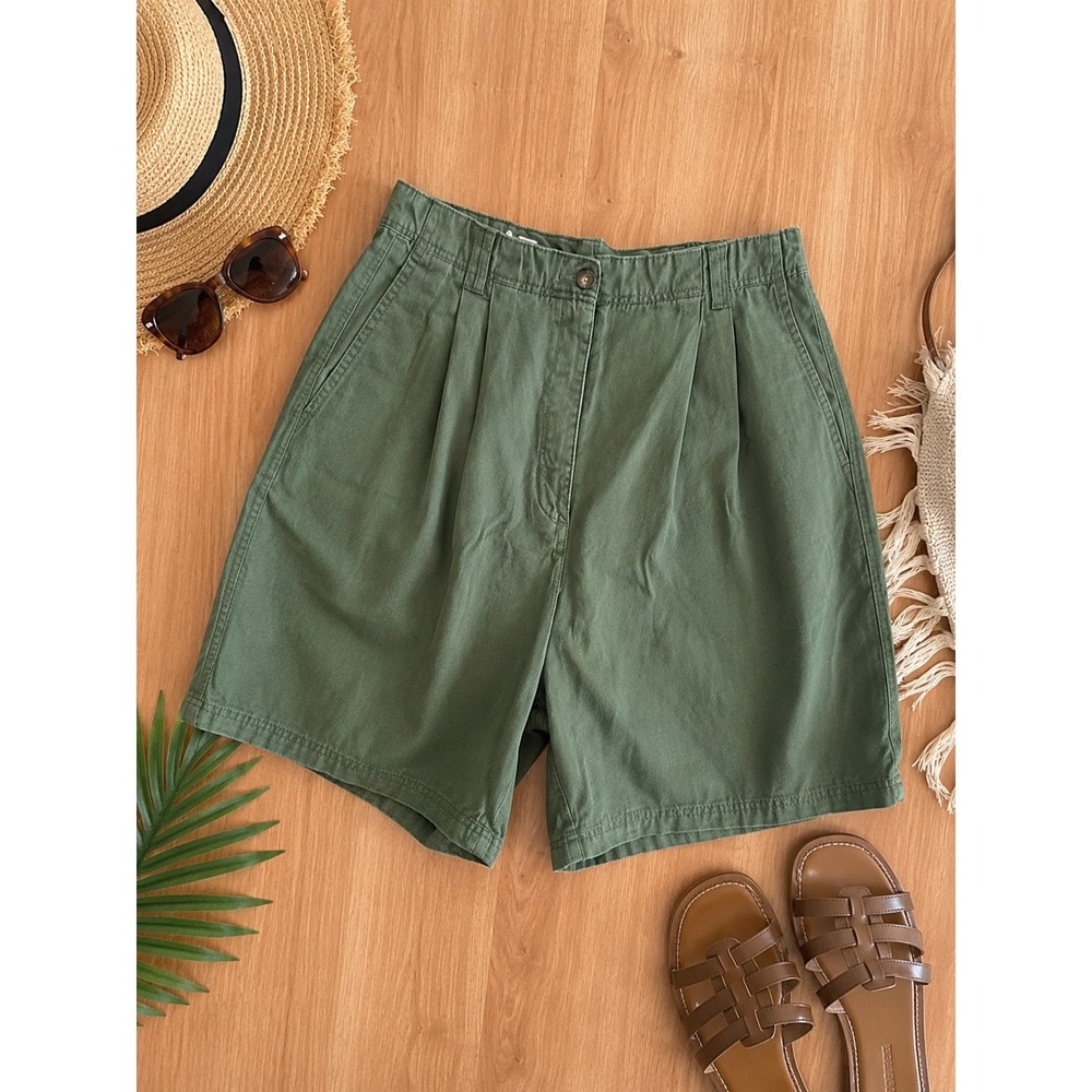 Woolrich Womens Basil Green Pleated Cotton Outdoor Utility Shorts Size 14 1851